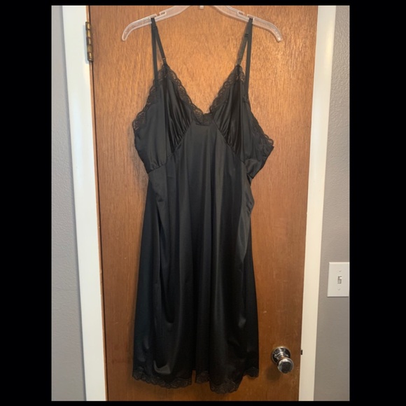 Met-Lin Other - 🔥 Met-Lin Black Slip Nightie 🔥